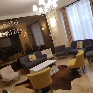 Hotel Média